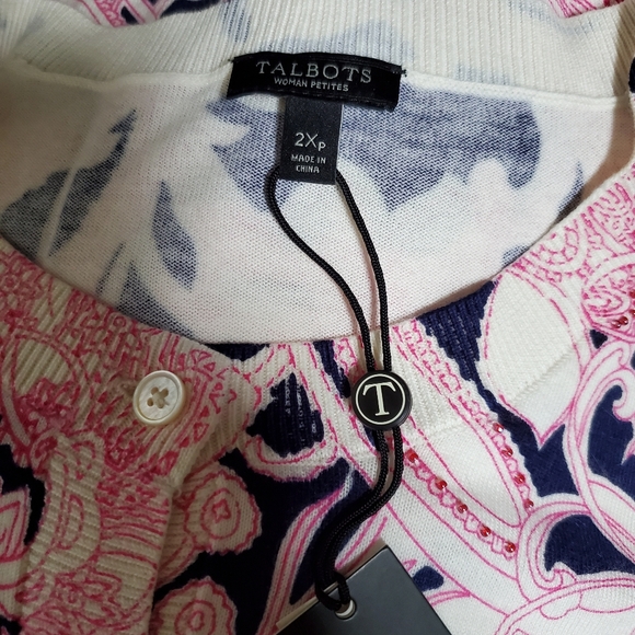Classic Paisley Pink And Navy Cardigan With Fine Beaded Detail Throughout - Picture 6 of 6